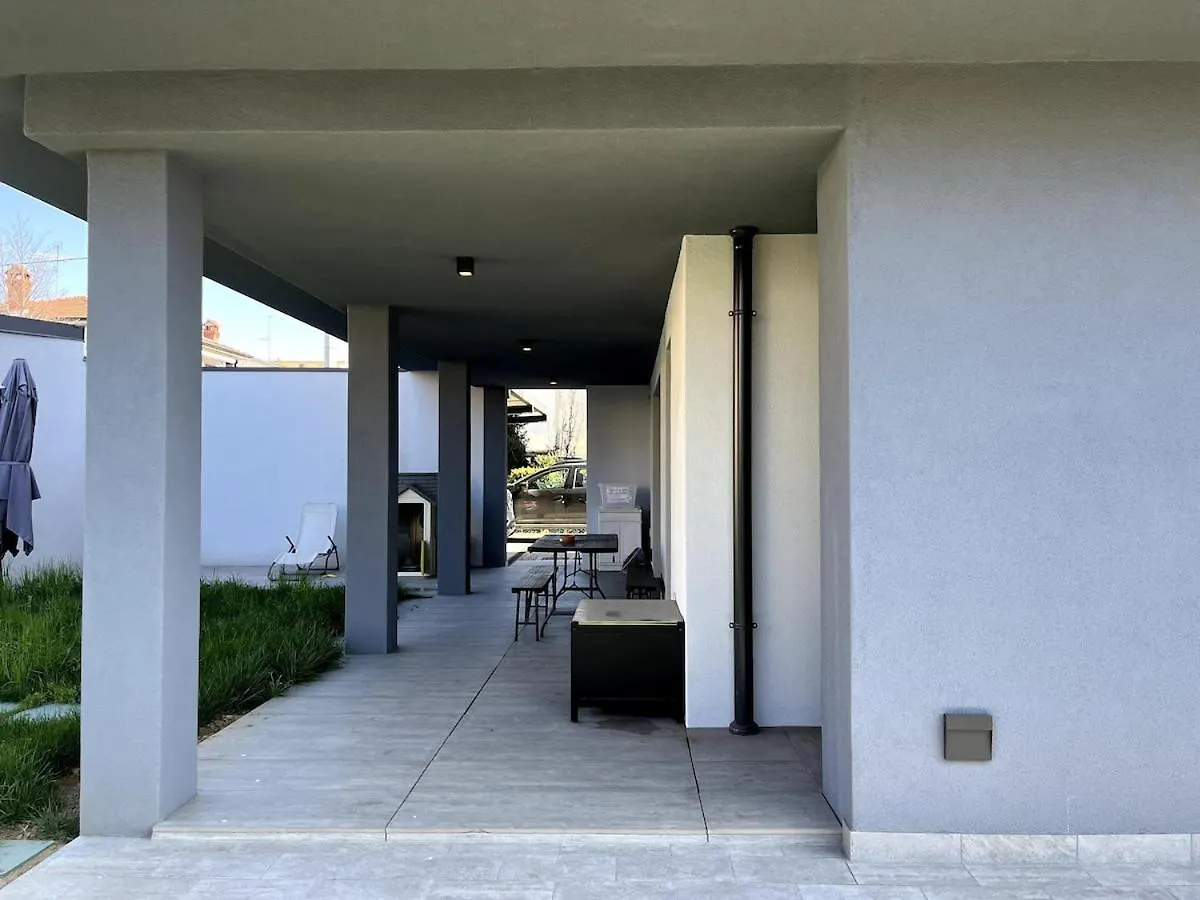Holiday home Casa Darcellas Trilocale In A4 Con Giardino Dalmine