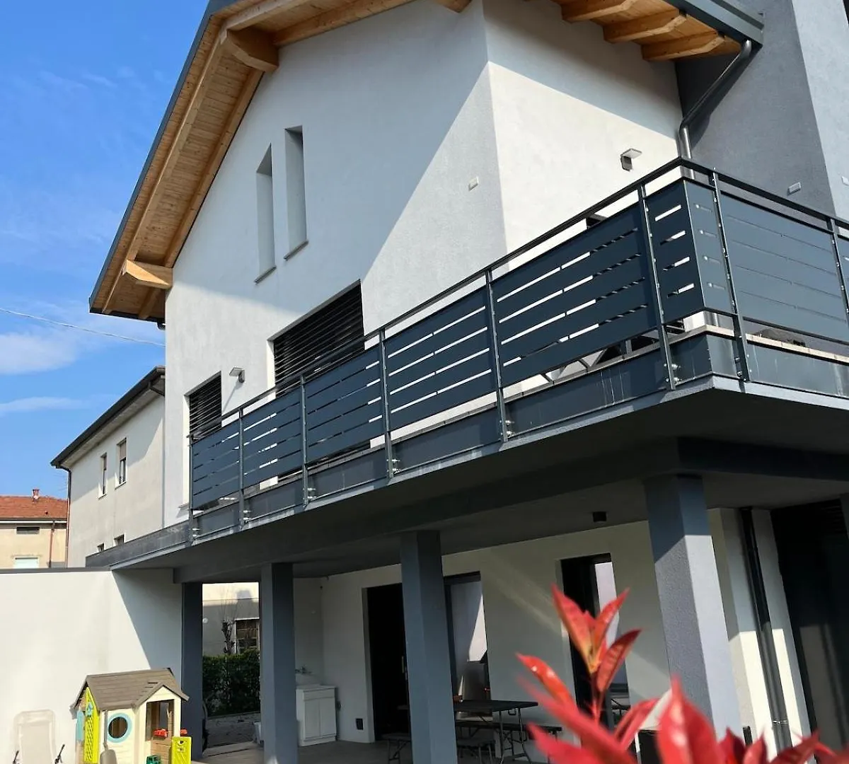 Casa Darcellas Trilocale In A4 Con Giardino Dalmine